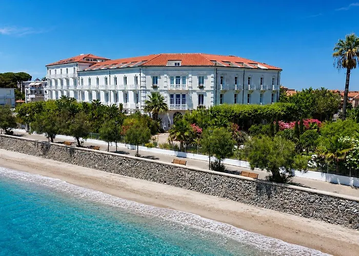 Grand Hotel Des Sablettes Plage, Curio Collection By Hilton